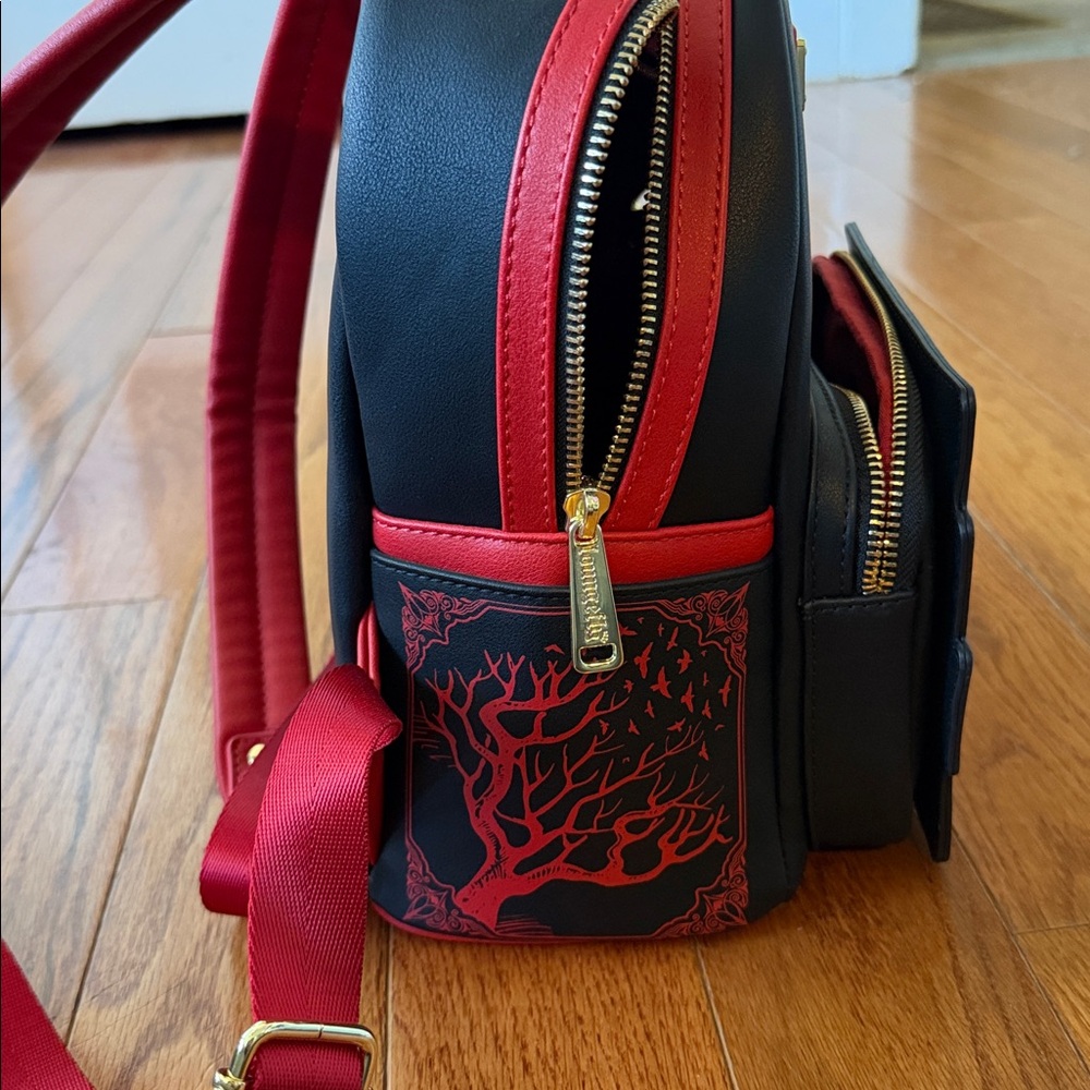 Loungefly Edgar Allan Poe bag - Picture 4 of 7